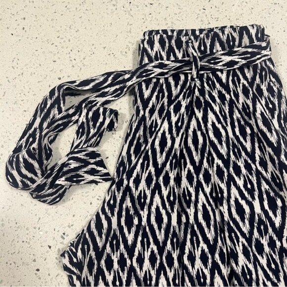 BANANA REPUBLIC Flowy Wide Leg Pants Side Zipper Belt Women's Size 0 - Picture 3 of 9